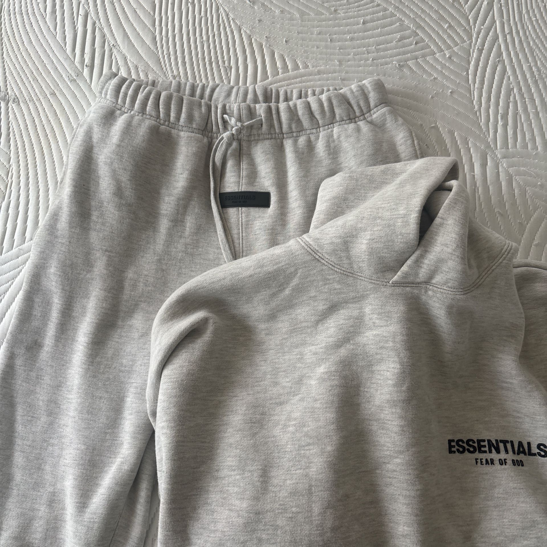 Full Set Essentials Light Grey