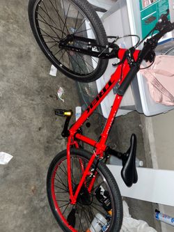 TREK Wahoo 26 Kids Hybrid Bike in Viper Red