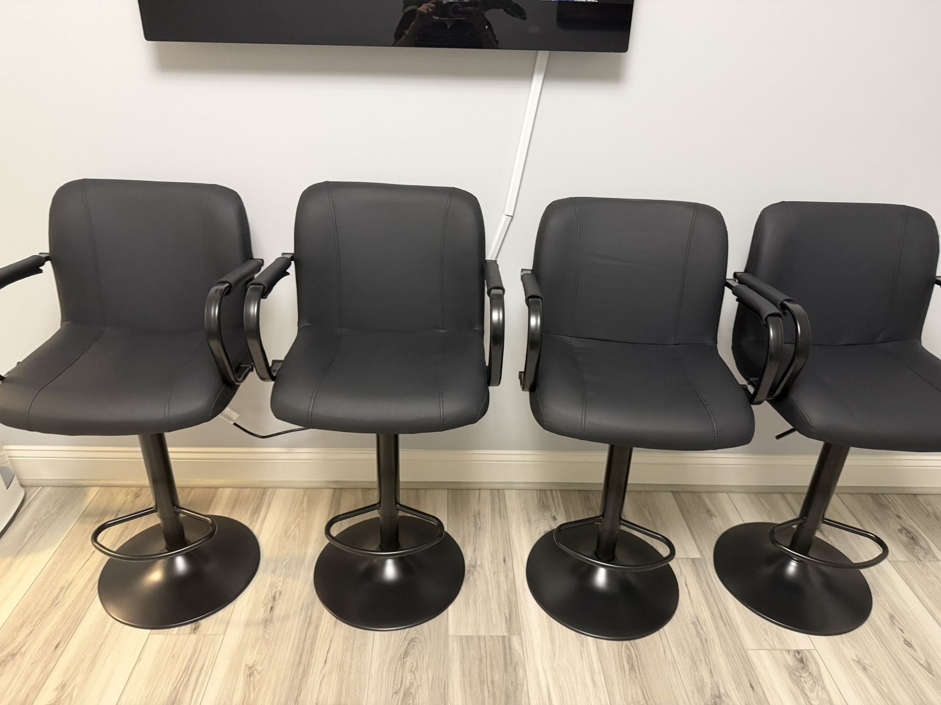 Brand New 4 Pieces Of Black Adjustable Swivel Faux Leather Bar Stool with Armrests and Footrest