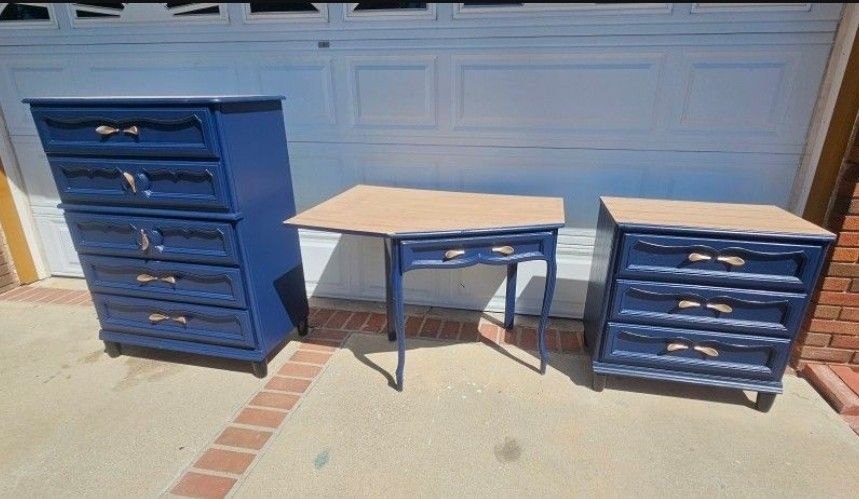Dressers and Desk Set of 3