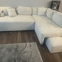 Beginner Sectional With 2 Ottomans