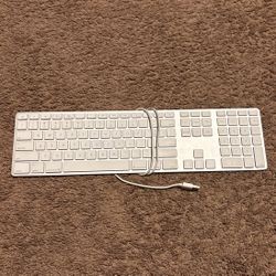 Full Sized All-Aluminum Wired Keyboard for Apple