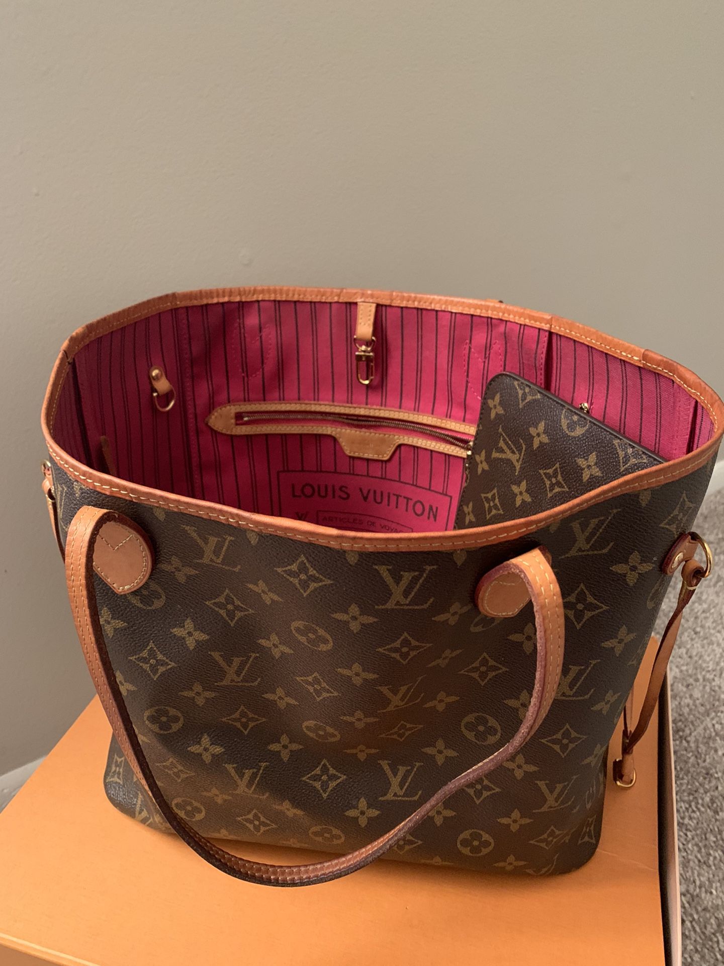 Louis Vuitton Neverfull
