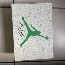 Jordan 4 RM