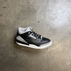 Jordan 3 Green Glow 