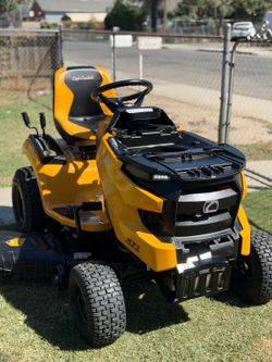 Cub Cadet
XT1 Enduro LT 42 in. 547cc Engine with Intelli Power Hydrostatic Drive Gas Riding Lawn Tractor