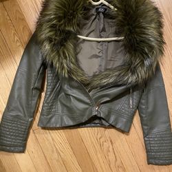 Akira Leather Fur Coat Size MEDIUM Like New