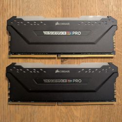 Corsair Vengeance Pro RGB DDR4-3600  32GB