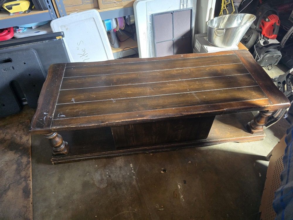 Wooden Coffee Table 