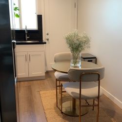 Kitchen Table and Chairs