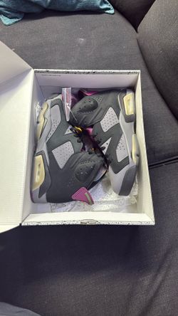 Jordan Six Bordeaux Size 8.5