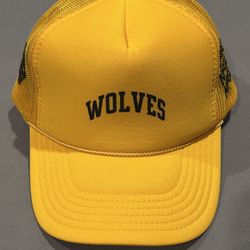 darc sport Wolf NFUG, yellow trucker hat