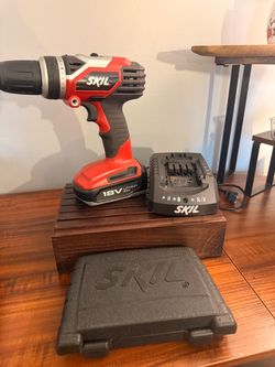SKIL 18V Cordless Drill with Charger and Case