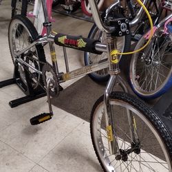 86 Mach One BMX Bike Survivor Super Clean & Loaded I