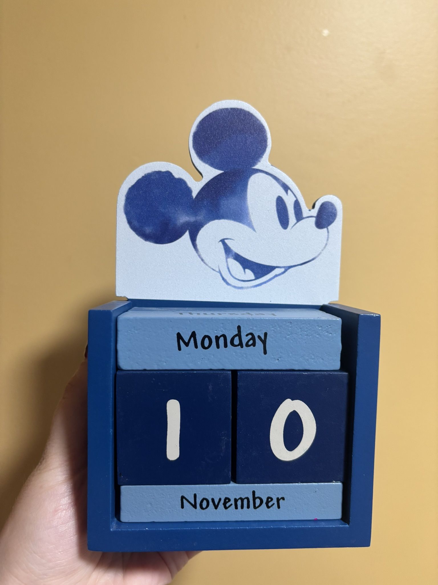 Mickey Calendar 