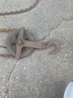 Chain hoist,heavy duty...$100