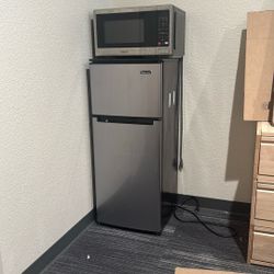 Magic Chef Mini Fridge Cuisinart Microwave