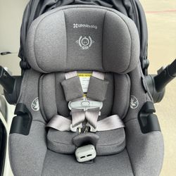 Uppababy Aria car seat and base