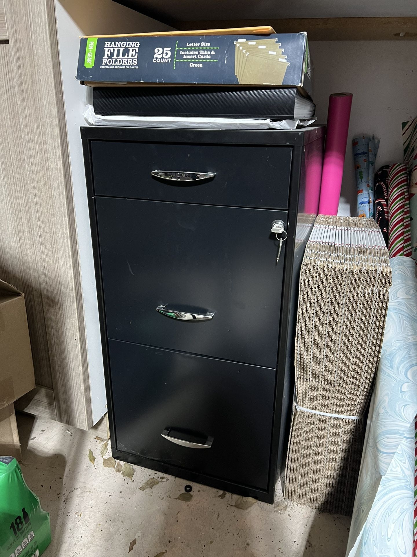 Metal Filing Cabinet 