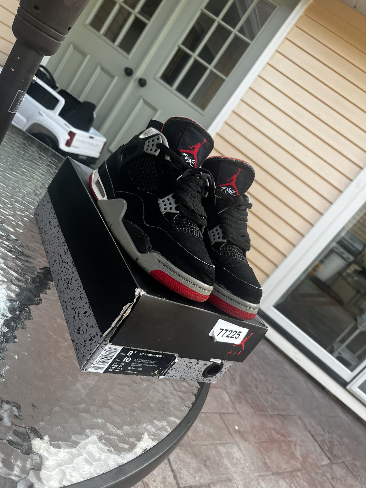 Jordan 4 Breds