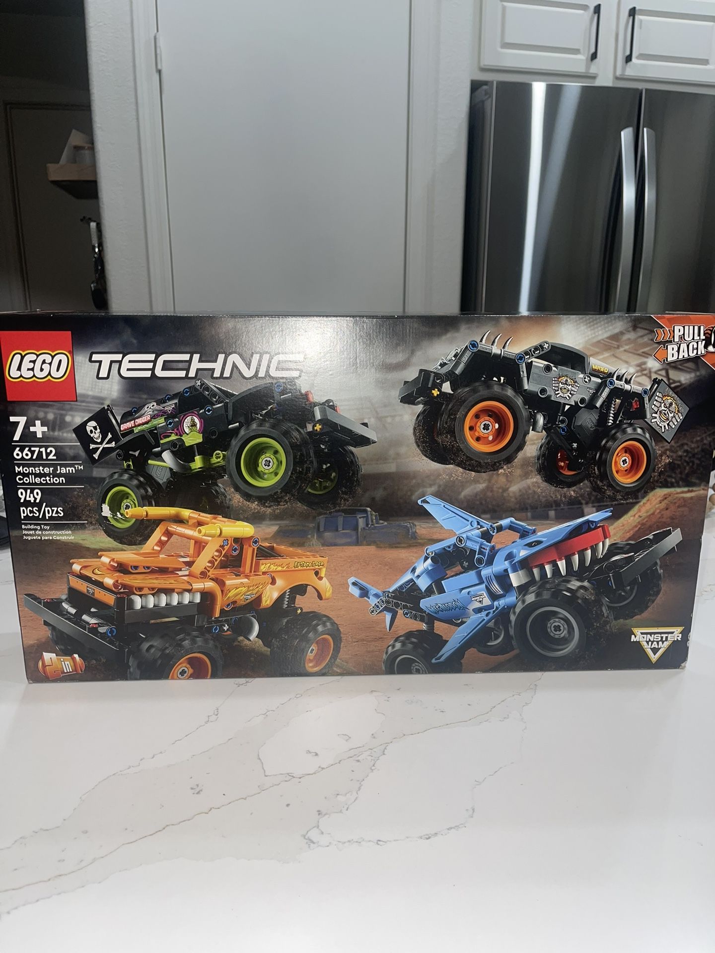 Lego Technic Monster Jam Collection 949 Pcs