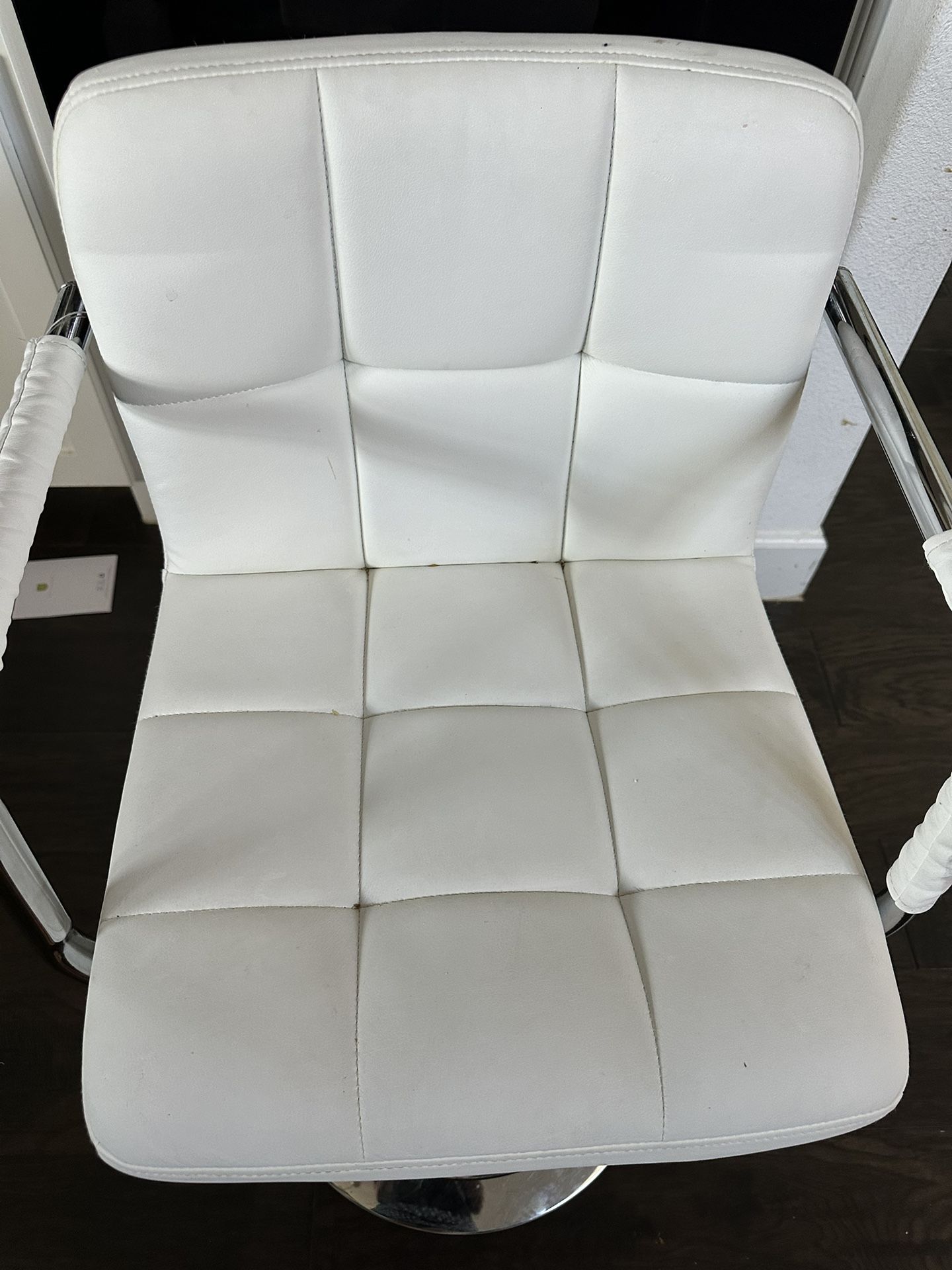 Troy White Bar Stool Set Of 4
