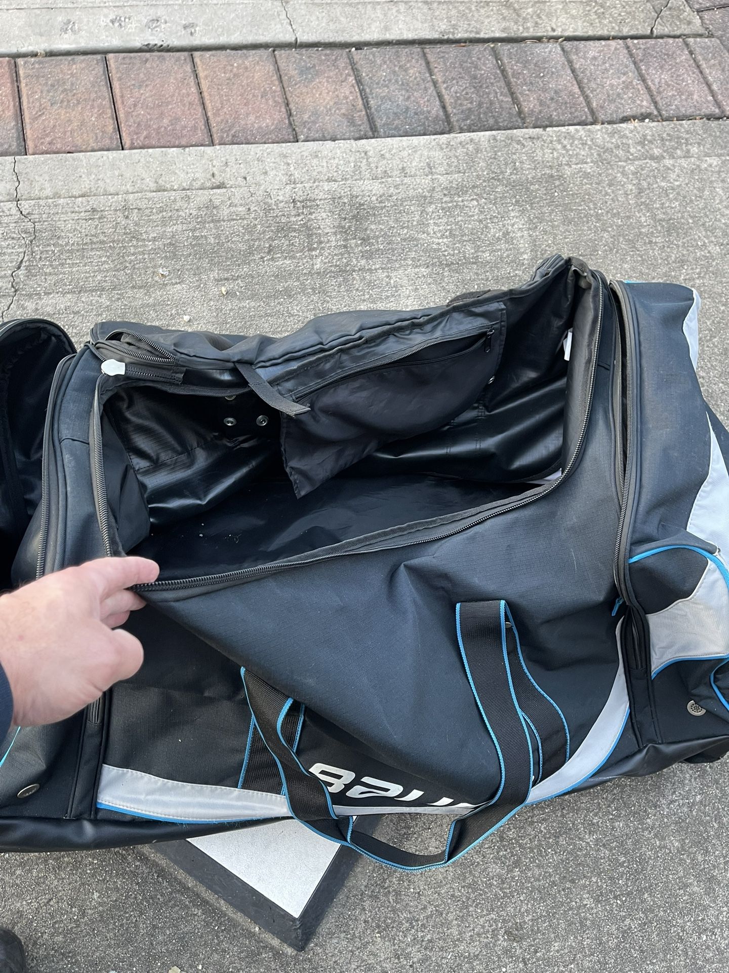 Ice Hockey Bag With Wheels