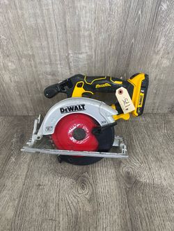 Dewalt 20V Cordless Brushless 6-1/2 Circular Saw