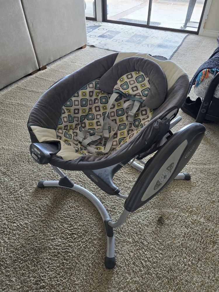 Graco Glider LX Baby Swing