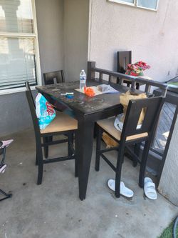 High Table /mesa Alta