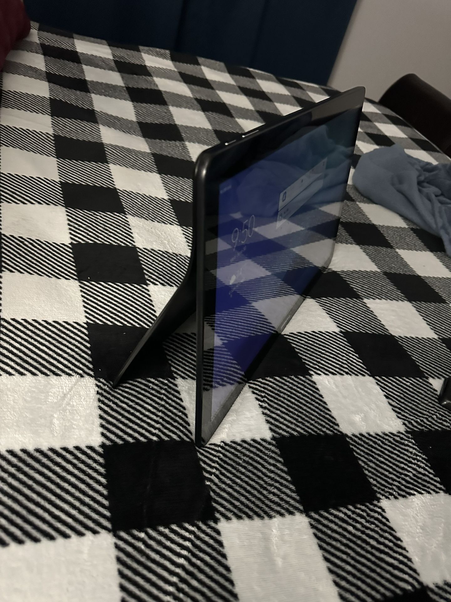 Samsung View Tablet 18 