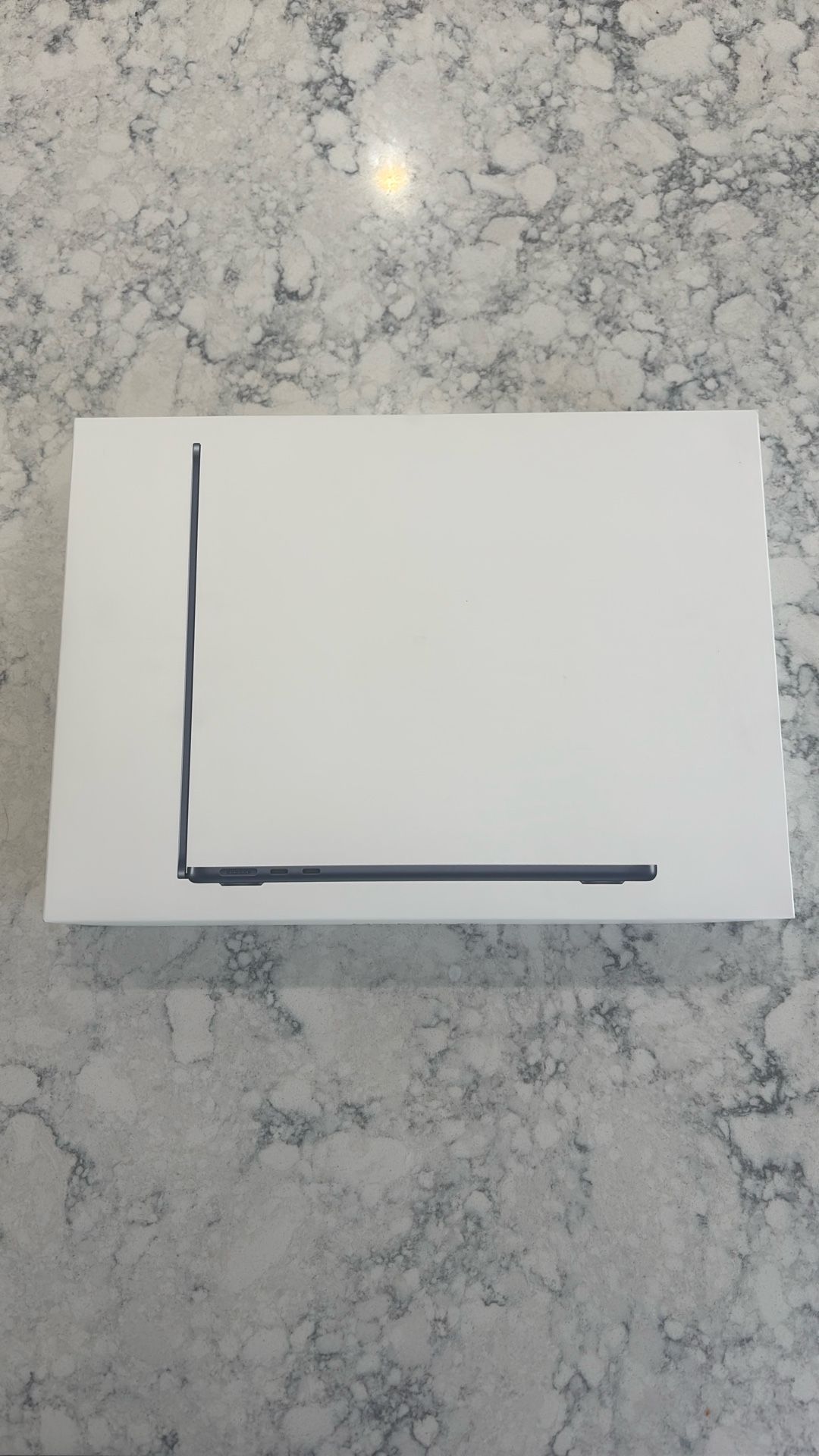Brand New MacBook Air M4 (2025) – 13” | 16GB RAM | 256GB SSD | Midnight