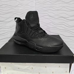Tenis Jordan Stay Loyal Triple Black Hombre Talla 12 US Con Caja Original