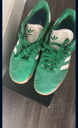 Adidas Sz 9 Barely Worn