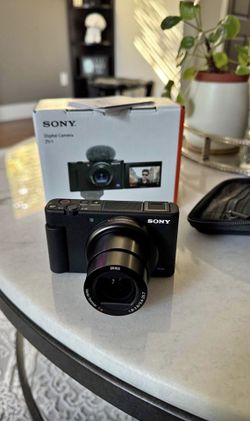 Sony Zv-l Camera Vlogger Kit