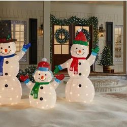 3-Piece LED Collapsible Snowmen Family Holiday Yard Decoration
