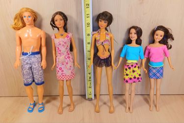 Vintage Barbie Lot Beach Fun