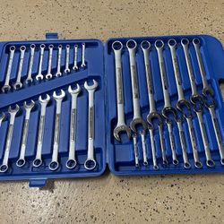 Westward 4YR25 32 Pcs Wrenches Set