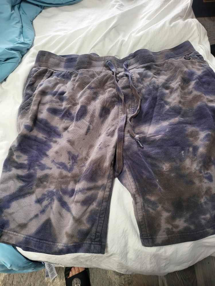 TRUE RELIGION XXX PURPLE TIE DYE SWEAT SHORTS