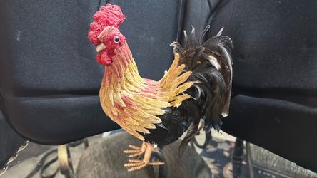 Decorative Rooster Figurine