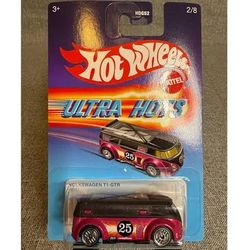 Hot Wheels Ultra Hots Pink VOLKSWAGEN T1-GTR #2/8