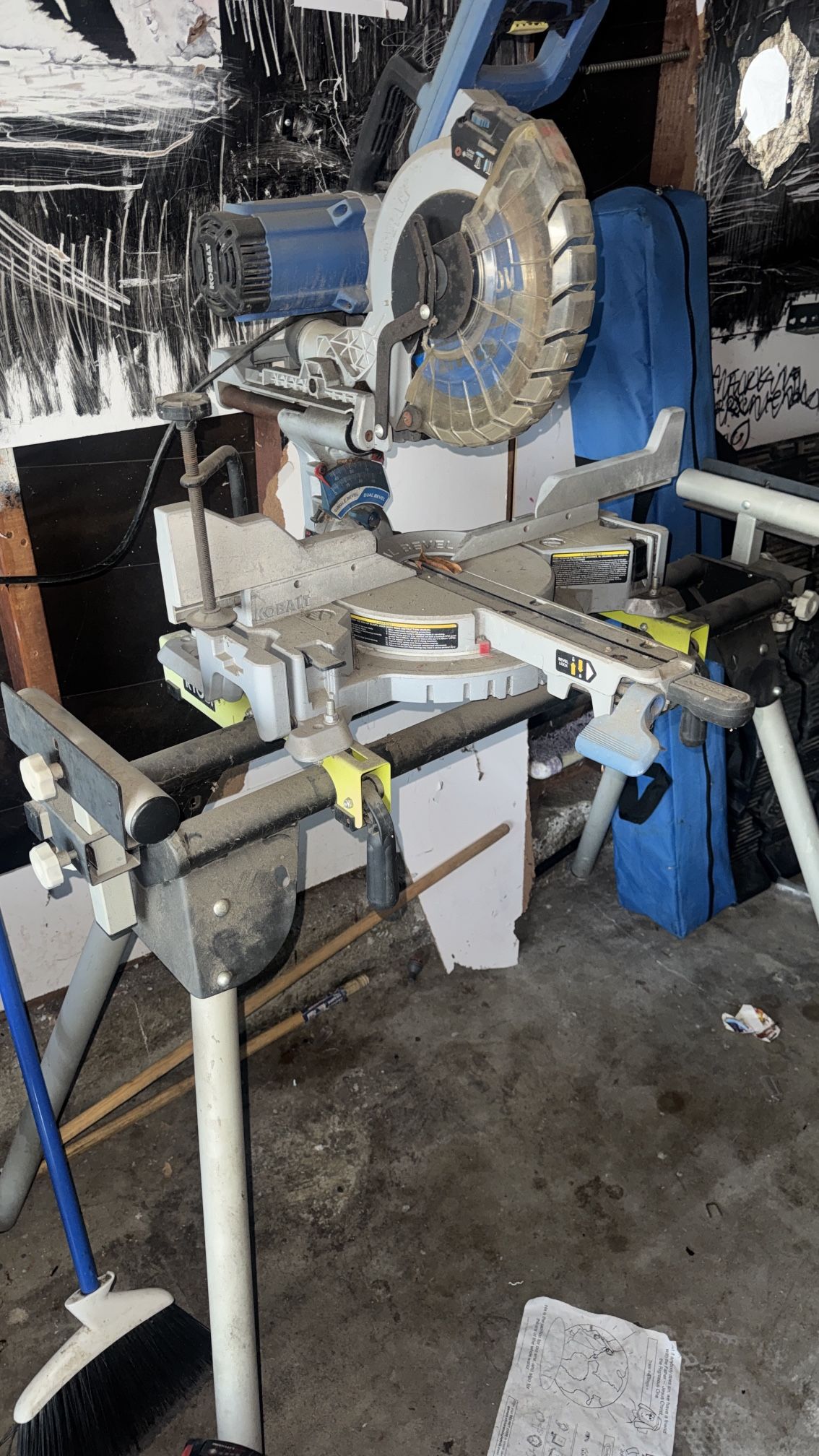 10” Kobalt Dual Bevel Saw With Ryobi Stand