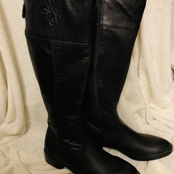SIMPLY VERA WANG SVEMSLEY BLACK TALL RIDING BOOTS