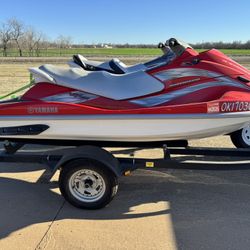 2007 And 2005 Yamaha Waverunner Jetskis