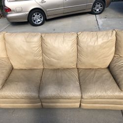 FREE DELIVERY Natuzzi Beige/White Reclining Leather Couch/Sofa