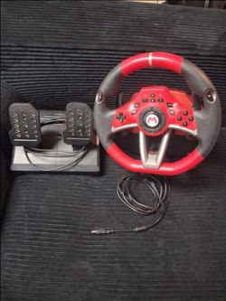 Nintendo switch Mario kart steering wheel works with other games to great condition