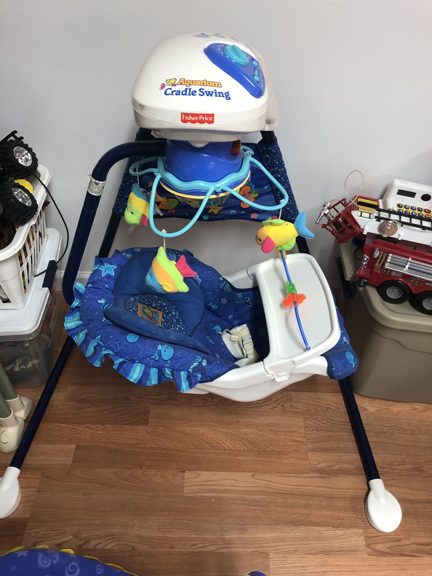 Fisher Price Aquarium Cradle Swing