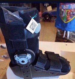 Air Ankle Walker Foot Cast Boot Brace