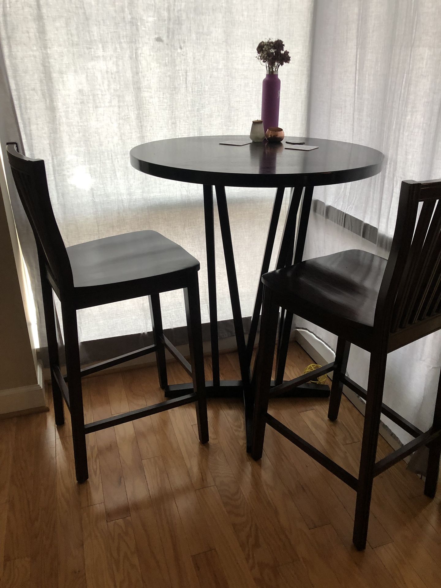 Solid wood bar table + 2 chairs