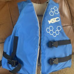 Children Floatation Vest (2 Identical)